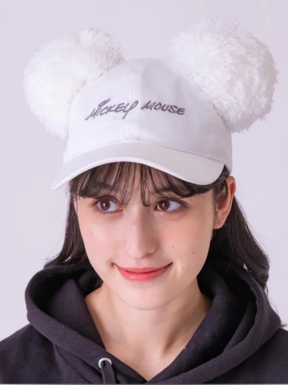 TDR Tokyo Disney Resort White Mickey Mouse Pom-Pom Hat